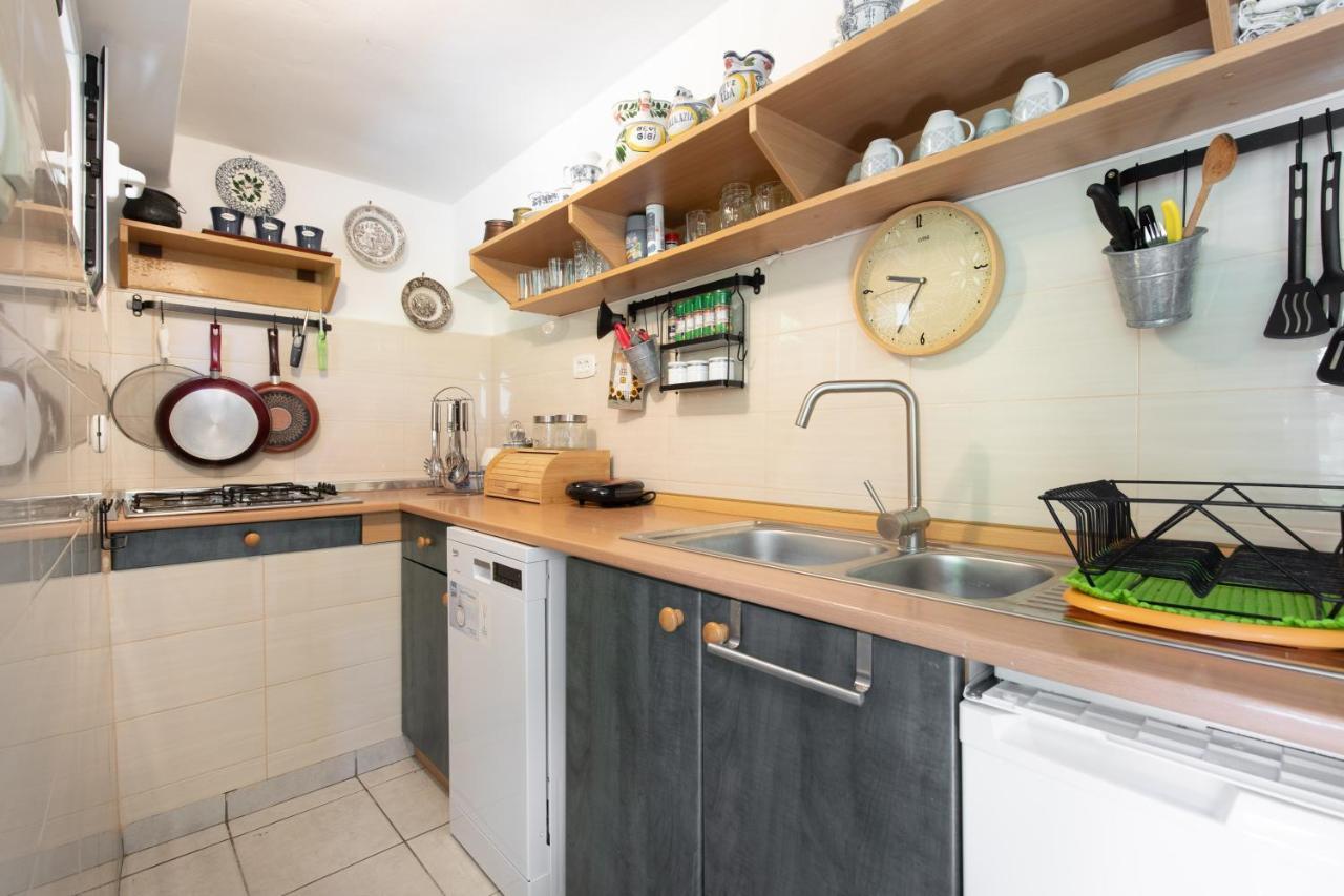 Apartment Portapisana Just 50M From The Beach Krk Town Esterno foto