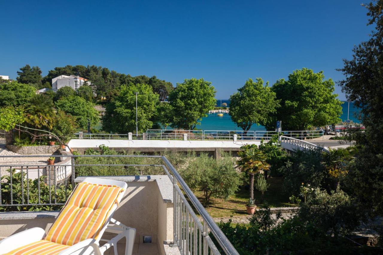 Apartment Portapisana Just 50M From The Beach Krk Town Esterno foto